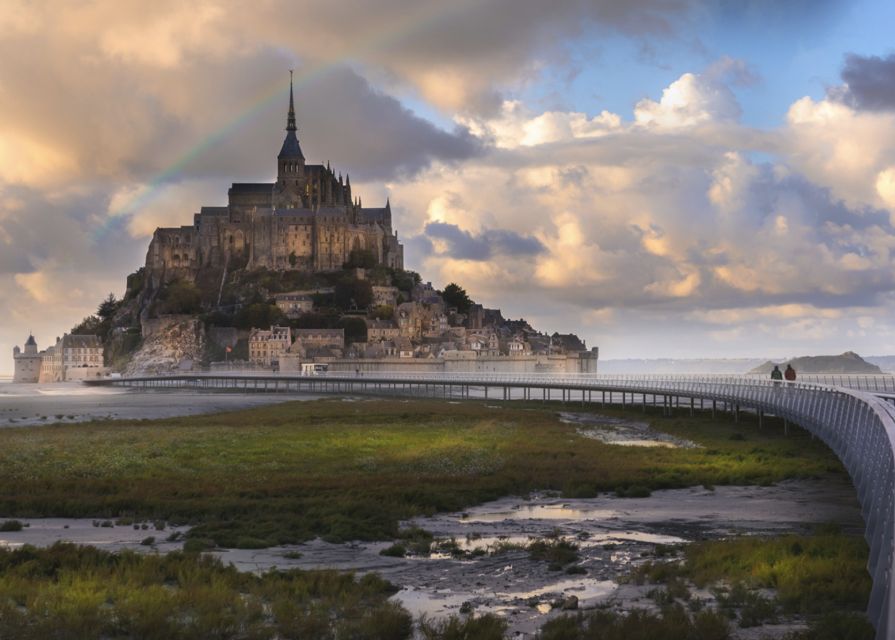 Mont-Saint-Michel: Private Walking Tour With Abbey Ticket - Key Points