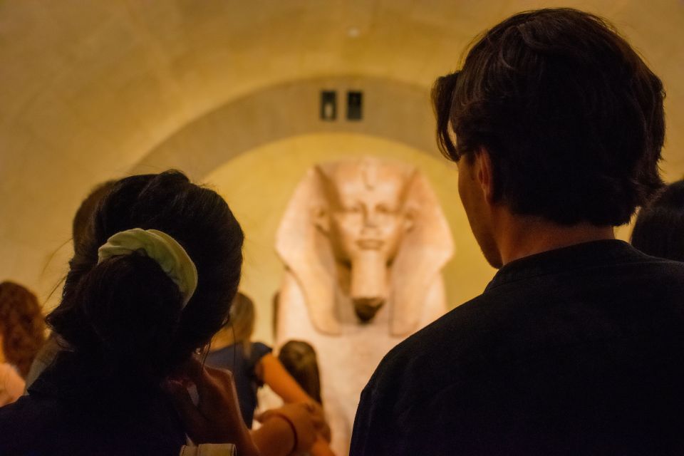 Paris: Louvre Museum Highlights Guided Tour With Ticket - Key Points