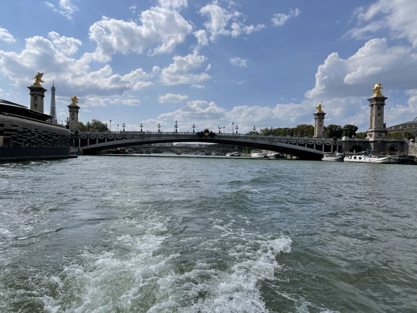 Paris: Seine River Private Cruise - Key Points