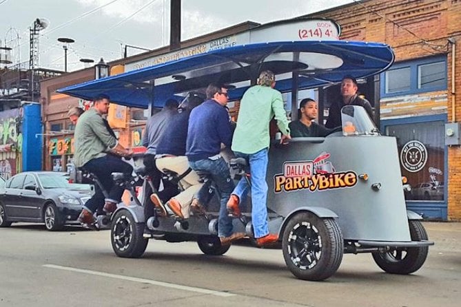 Private Dallas Party Bike Rental in Deep Ellum - Key Points