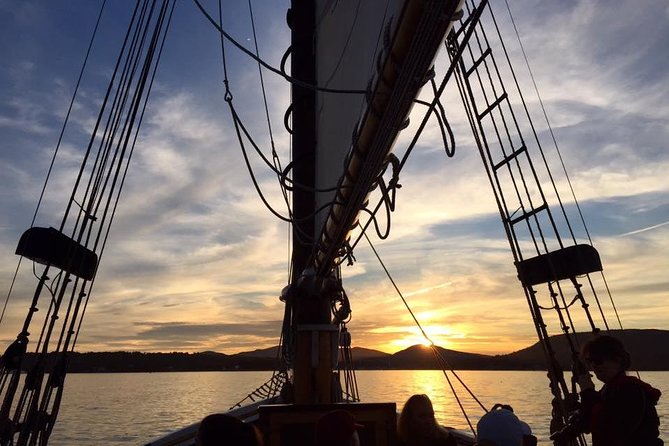 Windjammer Classic Sunset Sail From Camden, Maine - Key Points