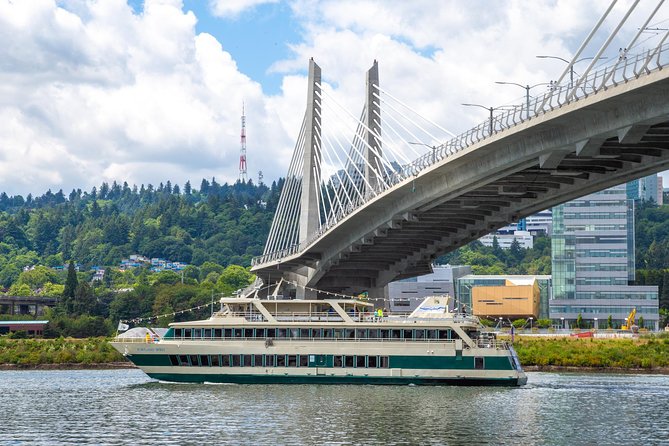 2-hour-lunch-cruise-on-willamette-river-overview-of-the-cruise
