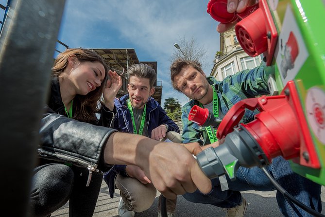 2 Hour Outdoor Group Activity in Paris: Paris, MON COEUR