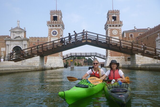 2 Hour Venice Canal Kayak Tour - Premium Experience by Day