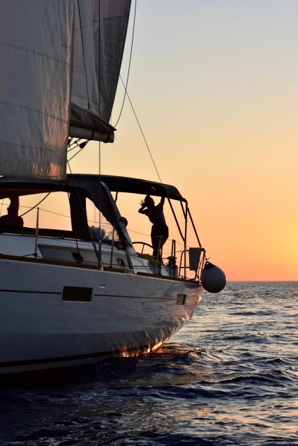 5-day-crewed-charter-the-discovery-beneteau-oceanis-45-booking-details