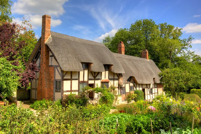 5-Day Discover Wales Small-Group Tour From London - Getting to the Meeting Point