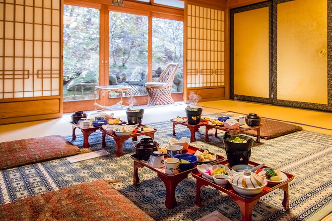 7-hour-enjoyment-light-tour-plan-in-koyasan-overview-and-location