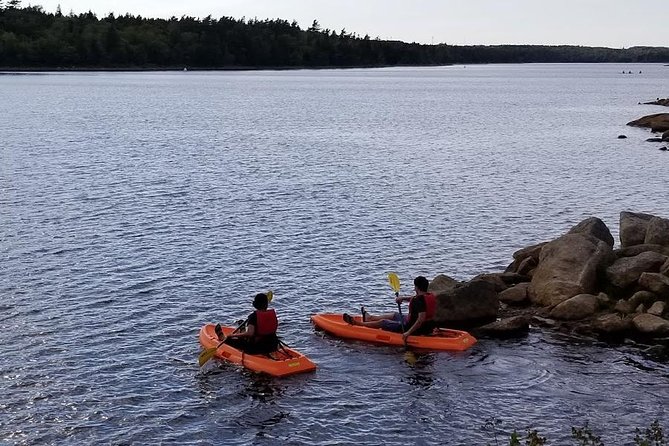 adult-single-kayak-rental-product-overview