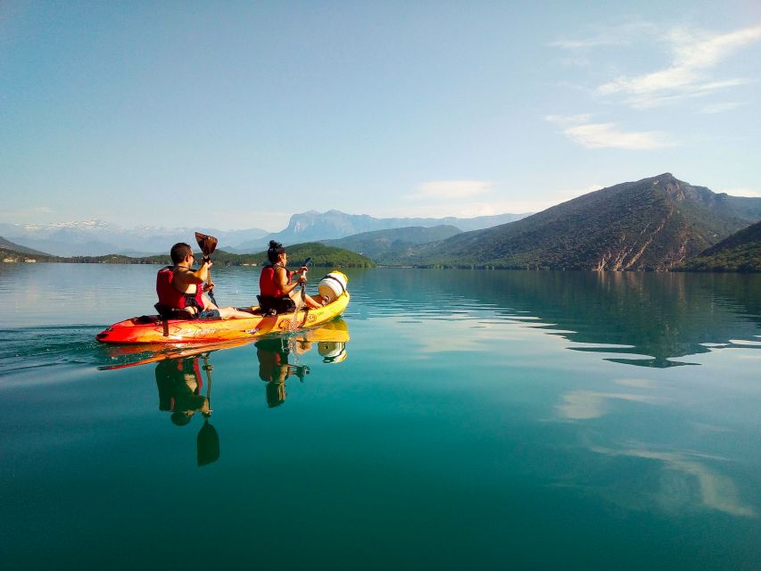 ainsa-3-hour-guided-kayaking-tour-on-lake-mediano-tour-overview