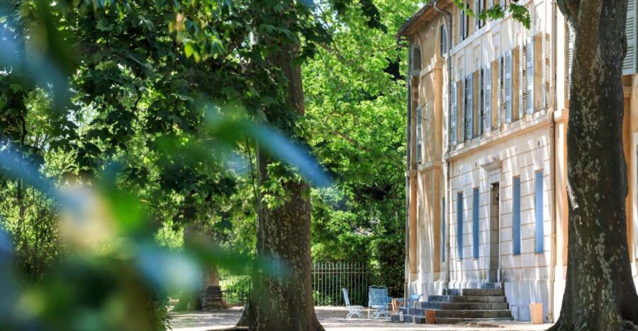 Aix-En-Provence: Full Day Wine Tour in Luberon With Tasting