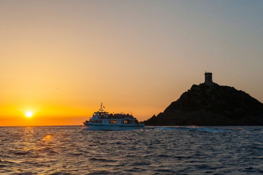 Ajaccio/Porticcio: Sanguinaires Sunset Cruise & Wine Tasting - Discover the Sanguinaires Islands