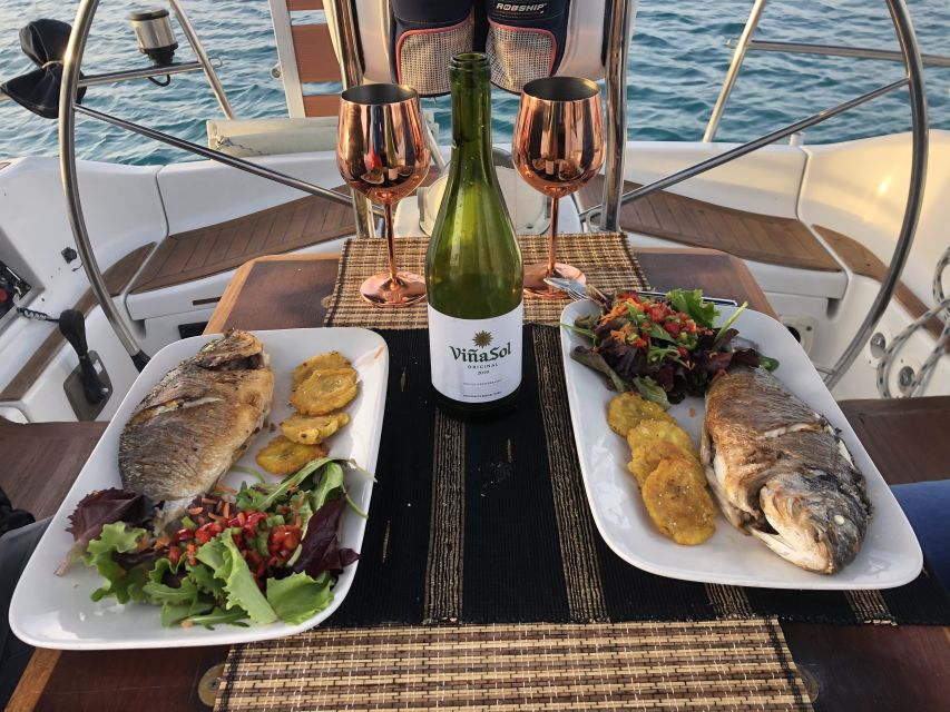 Alcudia: Romantic Sailing Trip With Diner for 2 - Package Details