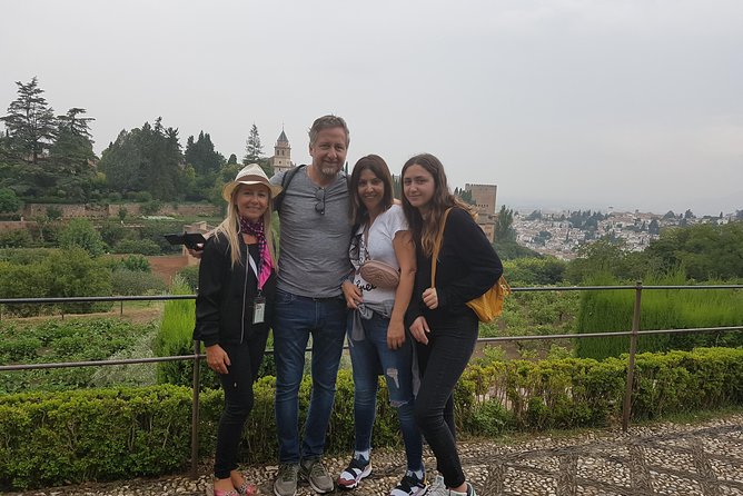 Alhambra Highlights Private Tour With Nazaries Palaces - Inclusions