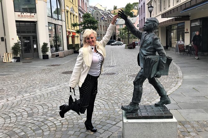 amazing-city-walk-in-alesund-overview-of-the-amazing-city-walk