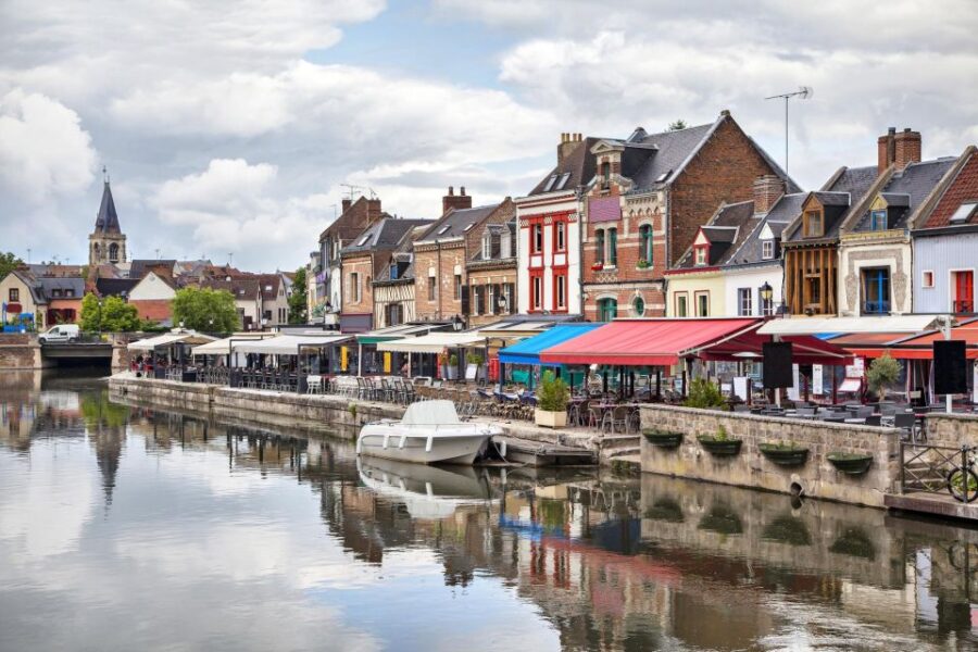 Amiens: Walking Tour With Audio Guide on App - Language Options