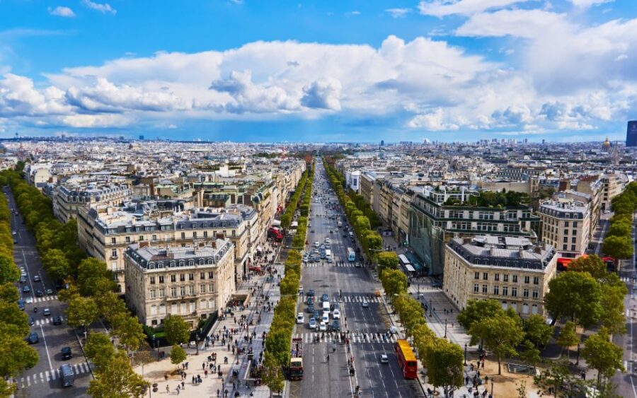 Amsterdam: Full-Day Trip to Paris & Highlights Walking Tour