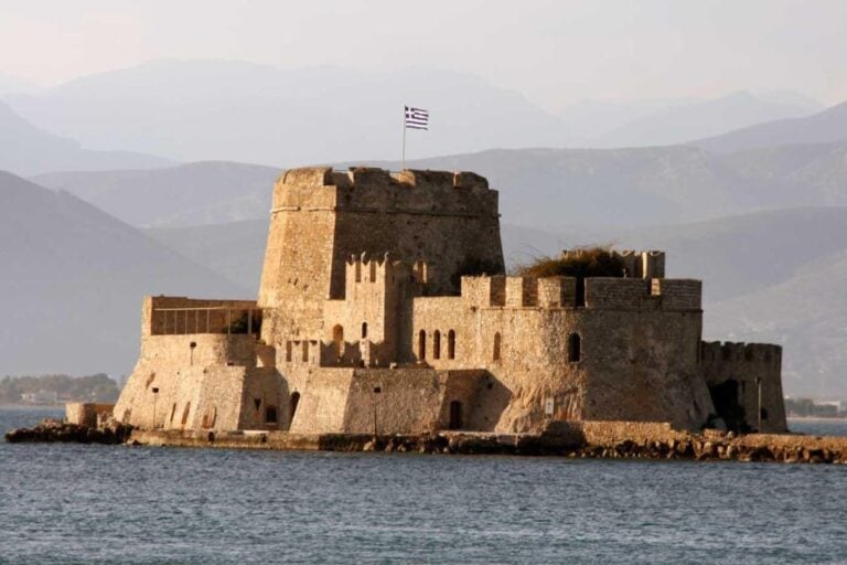 Ancient Corinth and Beautiful Nafplio Day Family Tour