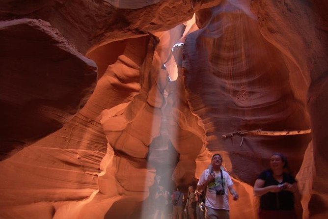 antelope-slot-canyon-and-horseshoe-bend-day-tour-from-flagstaff-native-american-art-exploration