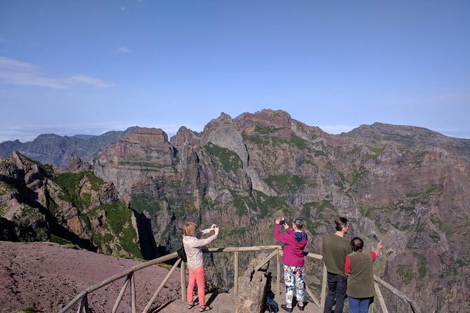arieiro-peak-santo-da-serra-and-cristo-rei-4x4-experience-key-highlights