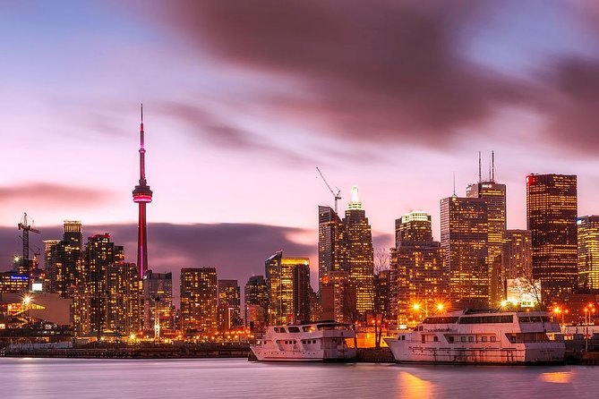 Arrival Private Transfer: Toronto YYZ Airport to Toronto City by Business Car - Included Services