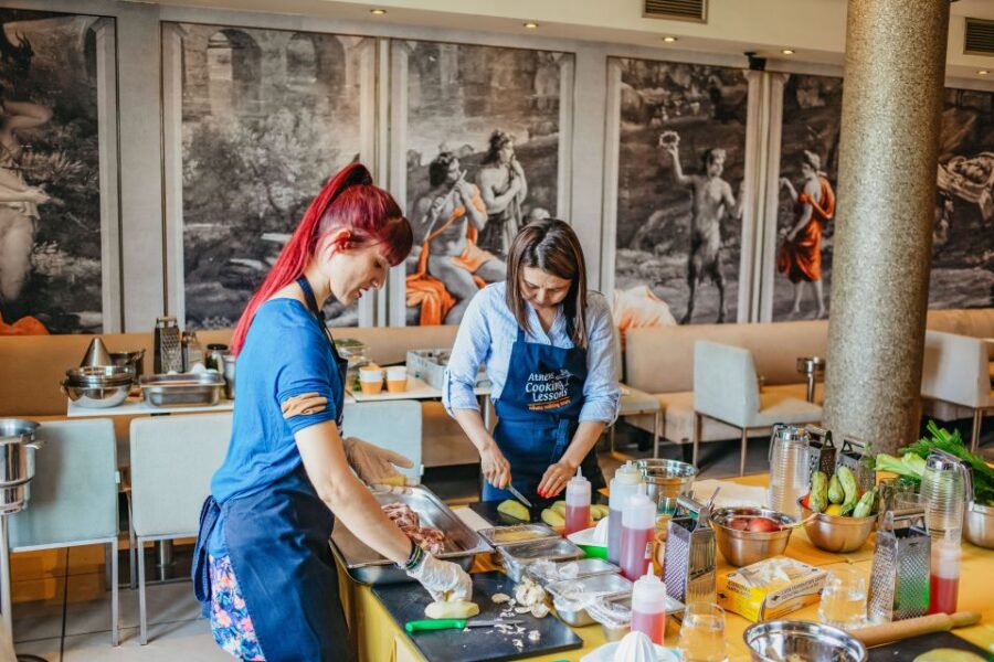 Athens: Greek Cuisine Cooking Class and 3-Course Dinner