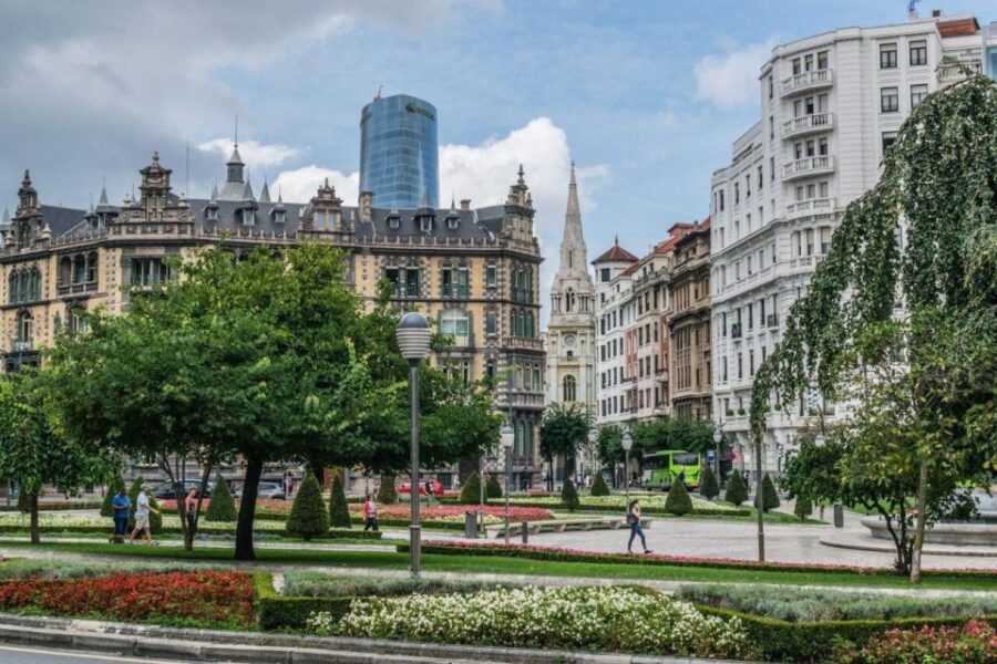 Awesome Bilbao – Private Family Walking Tour - Tour Overview