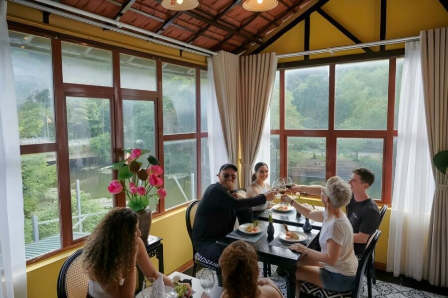 Bai Dinh Pagoda, Trang an Bamboo Boat, Buffet Lunch, Cycling - Tour Highlights