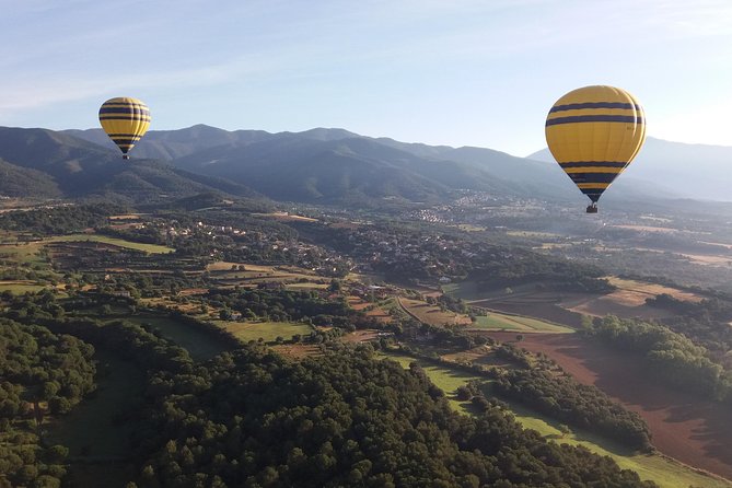 Balloon Ride Over Catalonia With Optional Pick-Up From Barcelona - Overview of the Balloon Ride