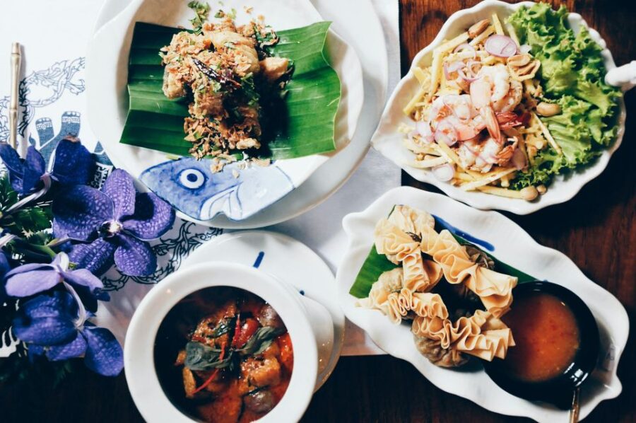 Bangkok: Street Art and Street Food Walking Tour