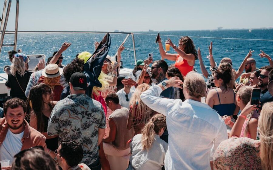 Barcelona: Brunch Boat Party - About the Brunch Boat Party