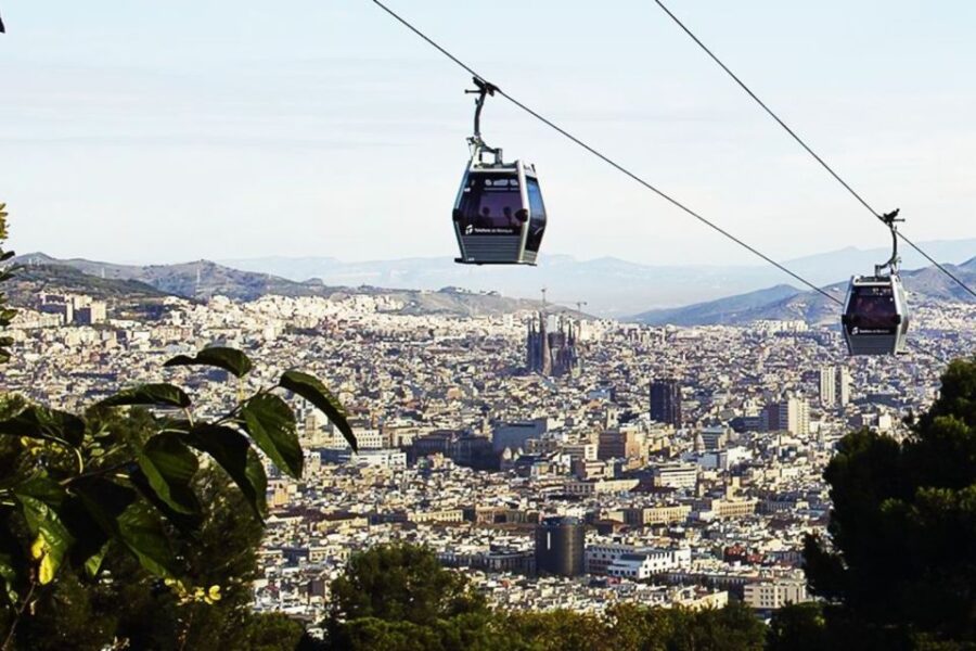 Barcelona Cable Car Sky Views, Magic Fountain & Castle Visit - Tour Overview