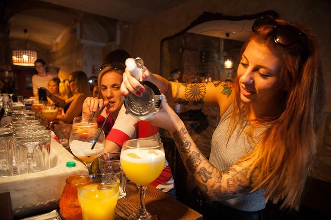 Barcelona Cocktail Masterclass With Tapas - Overview of the Experience