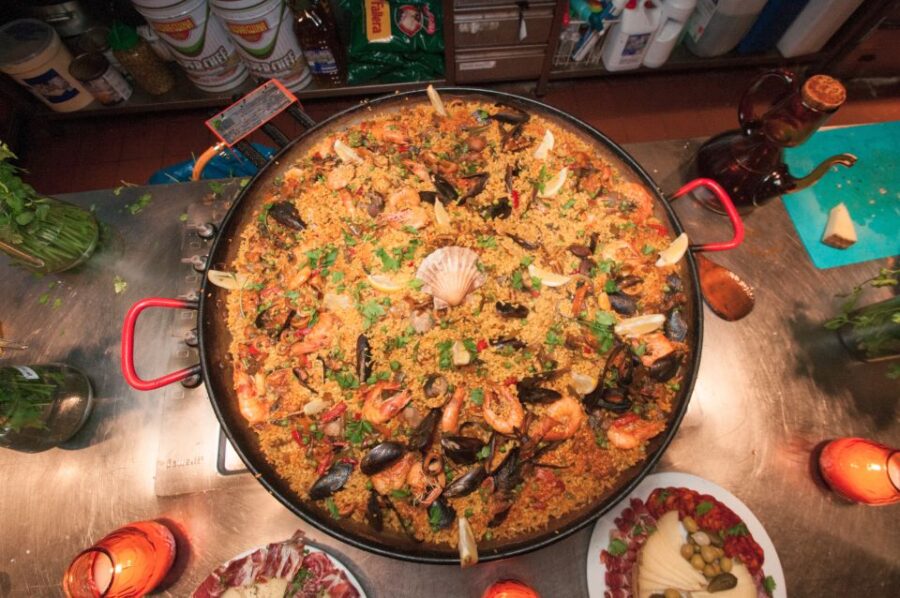 Barcelona: Paella Cooking Experience & Boqueria Market Tour - Overview of the Experience