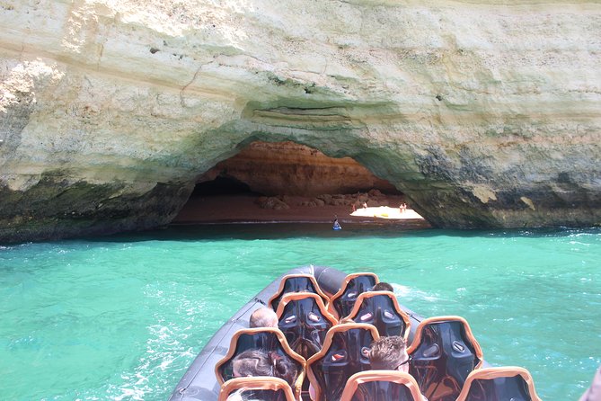 benagil-caves-tours-algarve-location-and-accessibility