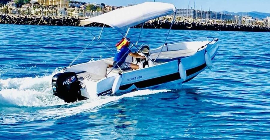 Benalmádena: Rent Boat Without License for Dolphin Watching - Rent a Speedboat in Málaga