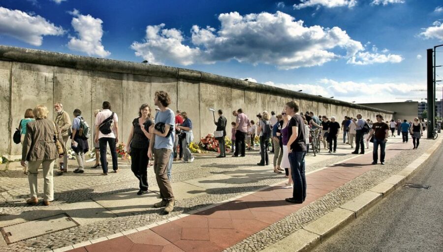 Berlin: Berlin Wall Memorial Self-Guided Audio Tour - About the Tour