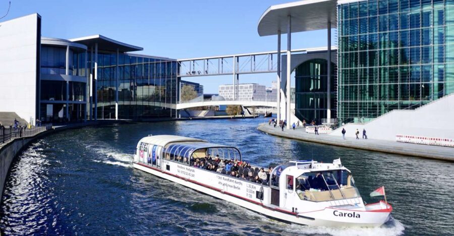 Berlin: Boat Tour With Tour Guide - Tour Overview