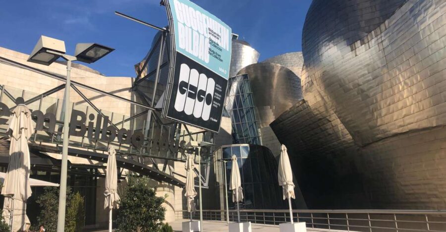 bilbao-private-experience-at-the-guggenheim-german-available-exploring-the-guggenheim-bilbao