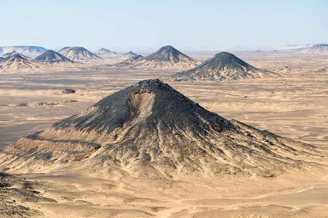 Black and White Desert Tour 2 Days 1 Night