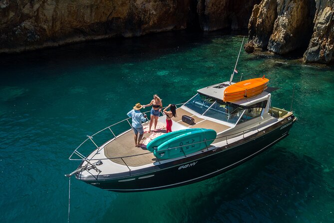 Blue & Green Cave Tour With Yacht From Town Hvar
