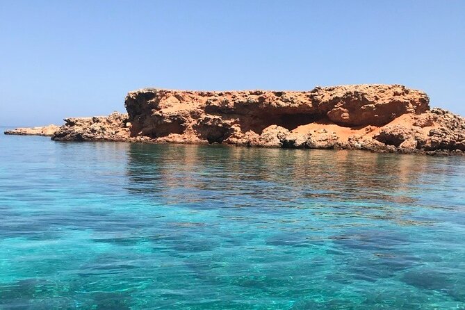 Boat Trip and Snorkeling at Daymaniyat Island - Included in the Tour