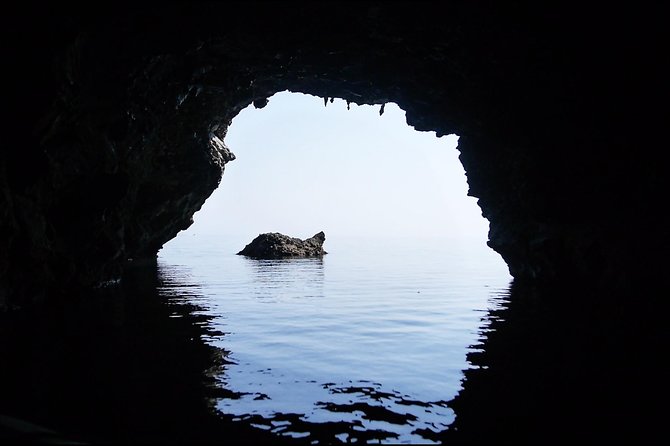 boat-trip-sea-caves-of-thetis-overview-of-the-boat-tour