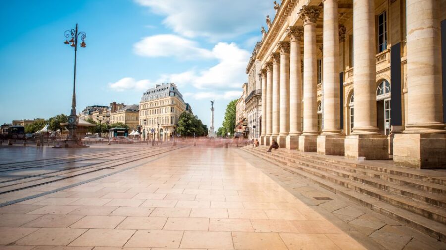 Bordeaux: City Exploration Game and Tour - Tour Pricing and Duration