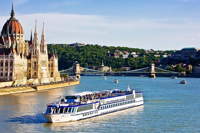 Budapest Private Transfer Airport or Hotel to or From Cruise Port