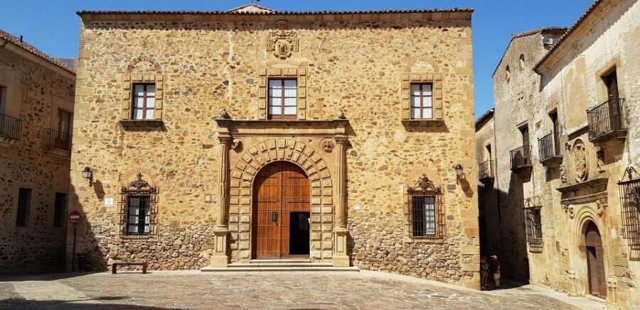 2 Best Historical Tours In Caceres
