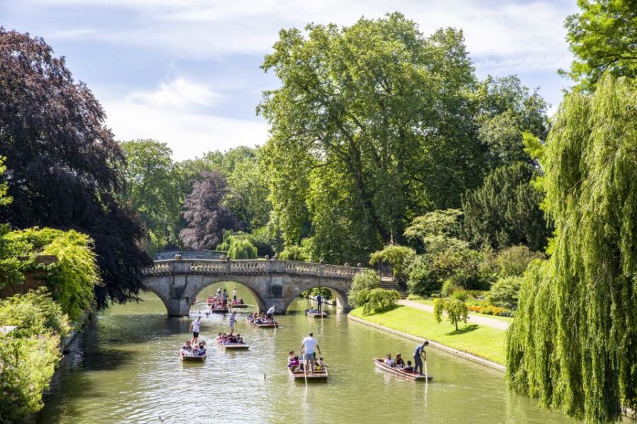 Cambridge: Guided Punting Tour - Tour Details