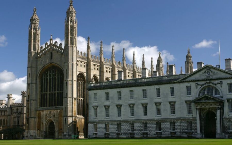 Cambridge: Self-Guided Outdoor Escape Game - Overview of the Experience