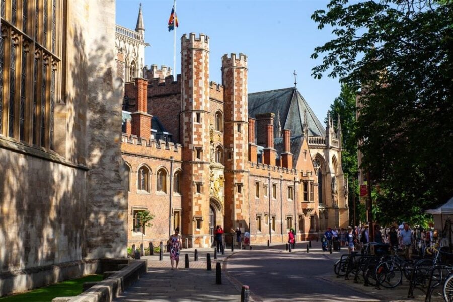 Cambridge: University Alumni Tour With Kings College Option - Tour Overview