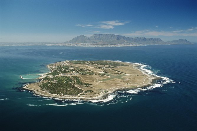 Cape Town Township Tour Including Robben Island - Walk to Freedom Tour - Visiting District Six Museum