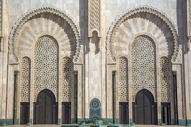 Casablanca Guided Private Tour Including Mosque Entrance - Overview of the Tour